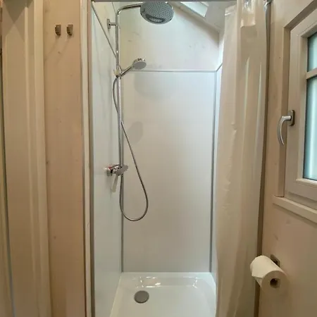 Tiny House Ruhr Im Pier9 Tiny House Hotel apartamentowy 3*